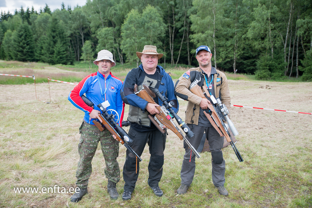 775 Vladimir Balaj SI, Allan Lindman EE, Frank Esser DE